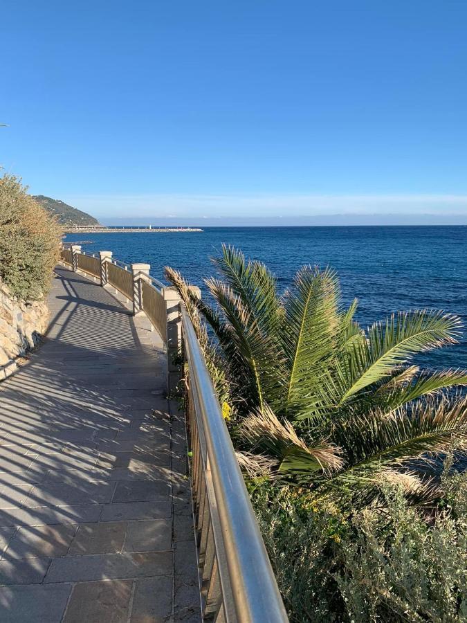 Appartamento Incantevole A 100Metri Dal Mare E Accanto Alla Pista Ciclabile Imperia Dış mekan fotoğraf